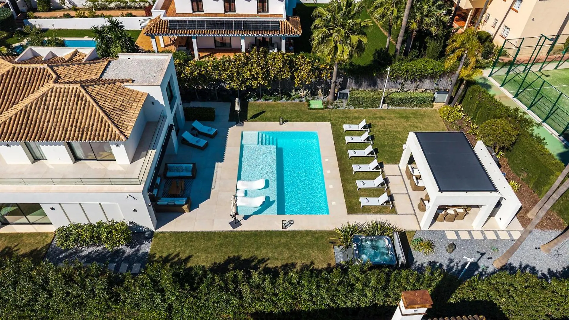 Vacation Marbella I The Nicklaus Villa, Glistening Heated Pool, Hot Tub, Spa Room, Golf Valley, 5 Min Puerto Banus וילה
